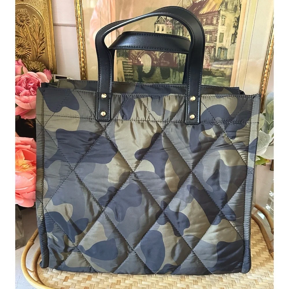 Viva Cerry Dark Green Camouflage Square Tote Bag
